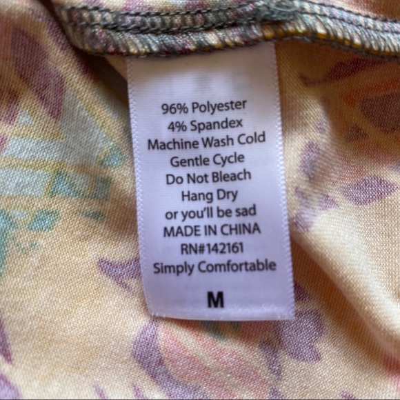 NWT LuLaRoe Randy tee - Picture 3 of 3